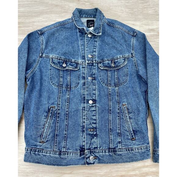 Vintage Lee Riveted Denim Trucker Jacket Men's Blue Size Large - Picture 2 of 7